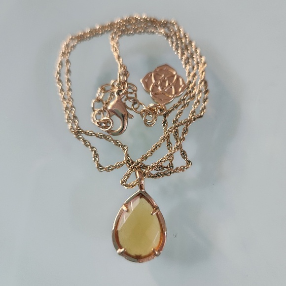 Kendra Scott Kiri Citrine and Gold necklace, preloved - Picture 4 of 6